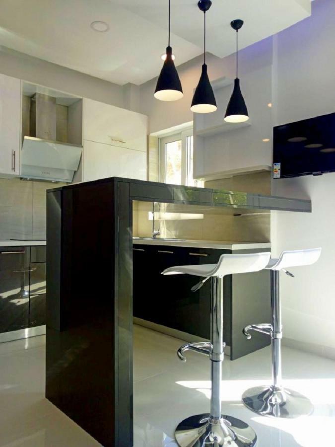 Luxury Apartment Next To The Sea Beach Athens Exterior photo